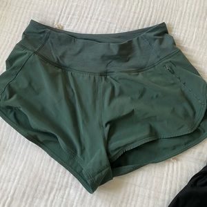 Outdoor Voices Hudson 2.5 Shorts